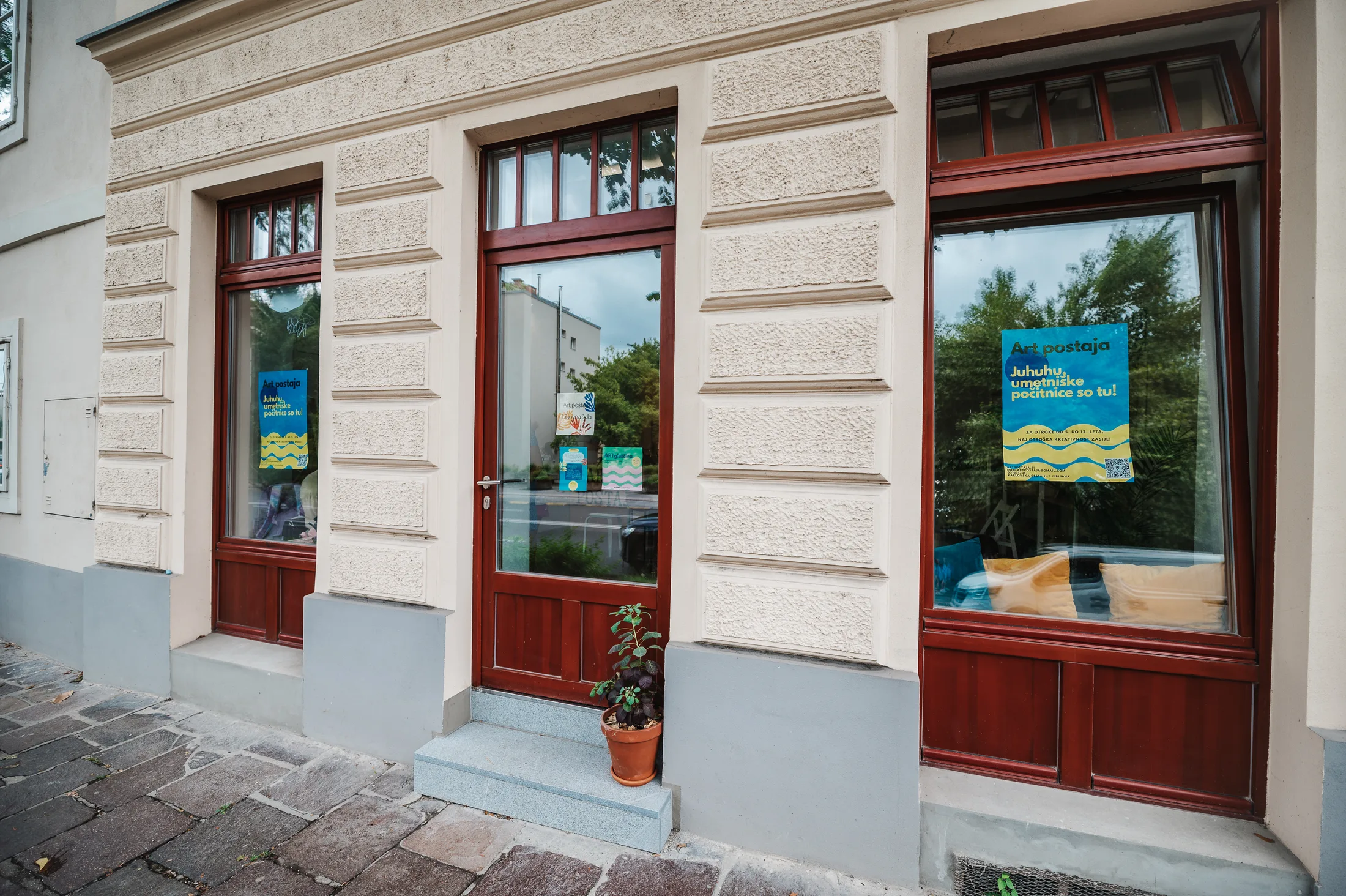 Art Postaja studio